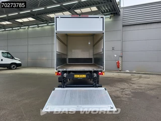 Volkswagen Crafter Volkswagen Crafter 177pk Automaat Laadklep Bakwagen Airco Camera Meubelbak Koffer Airco - afbeelding nr 3