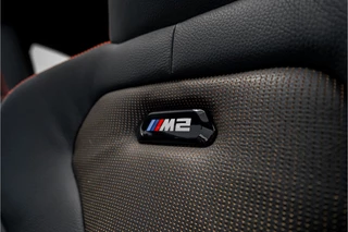 BMW M2 BMW M2 2-serie Coupé DCT Competition 411PK Shadow Schuifdak Leer 19