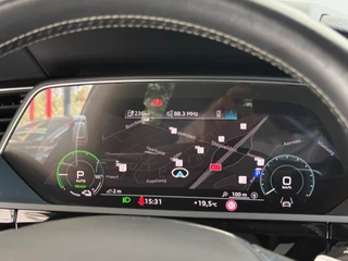 Audi e-tron Audi E-tron Sportback 55 QUATTRO S-Edition 95 kWh 89% SOH 21Inch|Sportstoelen - afbeelding nr 17