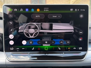 Volkswagen Golf Volkswagen Golf 1.5 TSI LIFE BUSINESS LED/PDC/CARPLAY/TREKHAAK - afbeelding nr 32