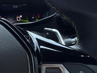 Peugeot 208 Peugeot 208 1.2 PureTech GT-LINE | SFEERVERLICHTING | 360 CAMERA | APPLE CARPLAY | AUTOMAAT - afbeelding nr 13