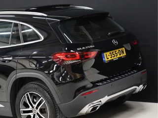 Mercedes-Benz GLA [MEMORY SEAT, SCHUIFDAK, APPLE CARPLAY, ANDROID, CAMERA, SFEERLICHT, NIEUWSTAAT] - afbeelding nr 29
