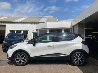 Renault Captur Renault Captur 1.3 TCe 150pk Intens AUTOMAAT / Pano dak - afbeelding nr 2