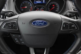 Ford Focus Ford Focus 2.3 RS / Milltek / Recaro Schaalstoelen / Camera / 19'' / Stuurverwarming / DAB / Cruise Control - afbeelding nr 30