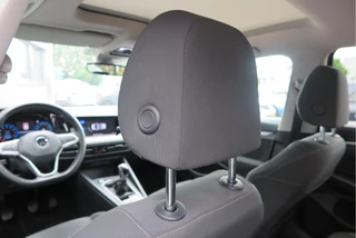 Volkswagen Golf Volkswagen Golf 1.5 TSI 96kw 130pk Style , Panorama dak , Led, Virtual cockpit ,Trekhaak uitklapbaar, PDC, Navigatie via Carplay , DAB+ , Stoelverwarming,Alcantara bekleding, etc. - afbeelding nr 20