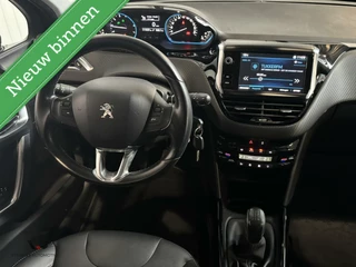 Peugeot 2008 Peugeot 2008 1.2 110 pk Allure | Pano | Clima | Cruise | CarPlay | Stoelverw. | PDC | 16