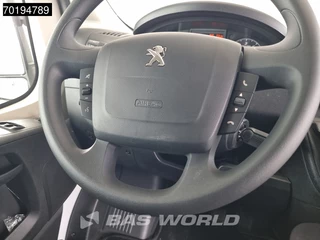 Peugeot Boxer Peugeot Boxer 165PK Bakwagen Laadklep Zijdeur Lat om lat Airco Bluetooth Radio Meubelbak Koffer Gesloten laadbak 21m3 Airco Cruise control - afbeelding nr 16