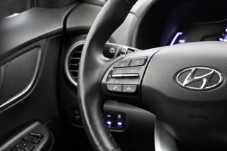 Hyundai Kona Hyundai Kona Electric Premium 64 kWh - Carplay, Camera, Leer, Stoelverw. - afbeelding nr 15