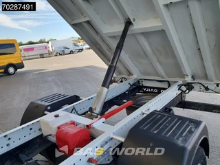Iveco Daily Iveco Daily 35C16 3.0L Kipper met Kist Dubbellucht 3,5t Trekhaak Navi Airco Cruise Camera Euro6 Tipper Benne Kieper 2m3 Airco Trekhaak Cruise control - afbeelding nr 8