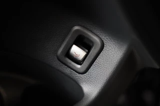 Mercedes-Benz GLC Mercedes-Benz GLC-klasse Coupé 300 4MATIC AMG 63 Look / Lane Assist / Leder / F1 / Sfeerverlichting / Camera / Led / Pdc / 20 Inch - afbeelding nr 33