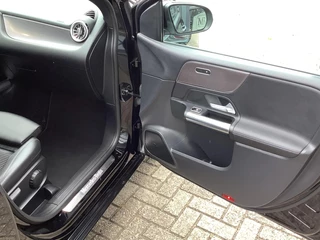 Mercedes-Benz B-Klasse Mercedes B180 Premium, nieuw model, zeer compleet, led, wide screen, camera, navi, - afbeelding nr 17