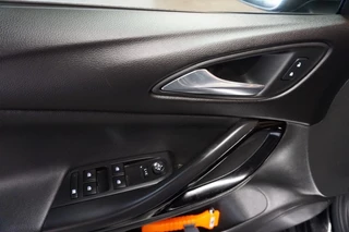 Opel Astra Opel Astra HB 1.2 DESIGN & Tech/ CLIMA/ NAVI - afbeelding nr 11