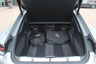 Porsche Panamera Porsche Panamera 2.9 4 E-Hybrid / Panoramadak / 360Camera / Achterasbesturing / Head-up / 21'' / Burmester / Softclose / Sportuitlaat / Sportdesign + Chrono / Keyless / DAB / ACC / Stoelventilatie - afbeelding nr 16