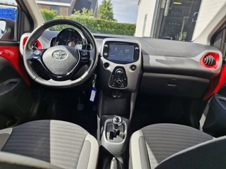 Toyota Aygo Toyota Aygo 1.0 VVT-i x-play Automaat | Apple Carplay | Andoid Auto | Achter - afbeelding nr 7