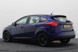 Ford Focus Ford Focus 1.0 EcoBoost Titanium Business - afbeelding nr 3