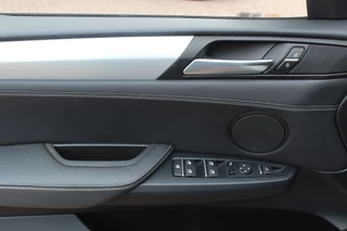 BMW X3 BMW X3 xDrive20i High Exe. M Sport / Trekhaak / Panoramadak / 360Camera / Head-up / Leder / 18'' / Navigatie / Sportstoelen / Navigatie / Stoelverwarming / Cruise Control - afbeelding nr 41