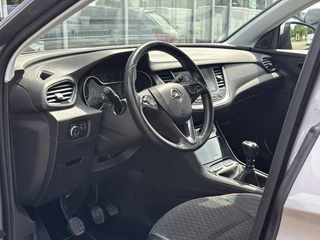 Opel Grandland X Opel Grandland X 1.2 Turbo Innovation | Dealer OH | Trekhaak | Keyless | PDC | Clima | Navi | Cruisec. - afbeelding nr 14