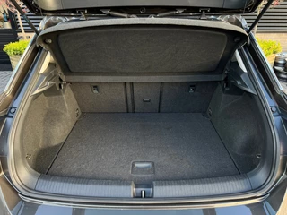Volkswagen T-Roc Volkswagen T-Roc 1.0 TSI Style | Adeptive Cruise Control | Trekhaak | Navigatie | Parkeersensoren | Apple CarPlay/Android Auto - afbeelding nr 21