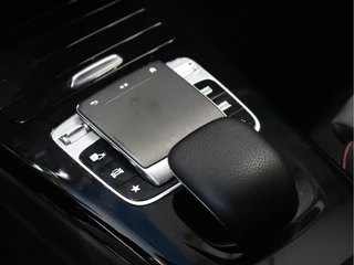Mercedes-Benz CLA [APPLE CARPLAY, ANDROID, CAMERA, STOELVERWARMING, PDC V+A, HALF LEDER, CRUISE, NIEUWSTAAT] - afbeelding nr 19