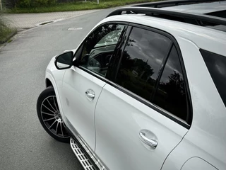 Mercedes-Benz GLE Mercedes GLE-klasse 350 de 4MATIC AMG Panoramadak|Burmester®|Luchtvering|Camera 360°|Keyless|Night pakket - afbeelding nr 14