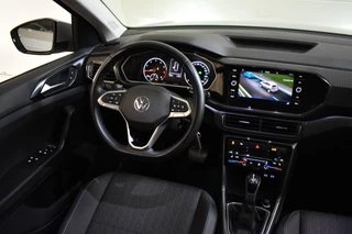 Volkswagen T-Cross Volkswagen T-Cross TSI 110PK DSG STYLE CAMERA/LED/CARPLAY - afbeelding nr 10