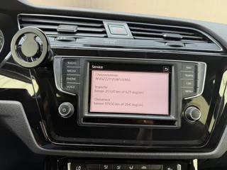 Volkswagen Touran Volkswagen Touran 1.2 TSI Highline 7p|Carplay|Allseasonbanden - afbeelding nr 54