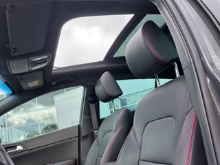 Kia Sportage 1.6 T-GDI 177pk Automaat GT-Line | Navi | Apple Carplay+Android Auto | Clima | Cruise | UBL Sound | Panorama Schuifdak | Led Koplampen | Keyless Entry | Pdc V+A+Camera | Privacy Glass |19''lm - afbeelding nr 24