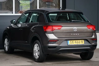 Volkswagen T-Roc Volkswagen T-Roc 1.0 TSI, NL-auto, CarPlay, clima, PDC, LED - afbeelding nr 21