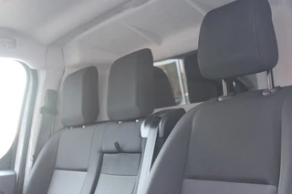 Peugeot e-Expert Peugeot e-Expert LONG (L3) 136PK 75 kWh 3-FASE | SCHUIFDEUREN LINKS EN RECHTS | NAVIGATIE 10