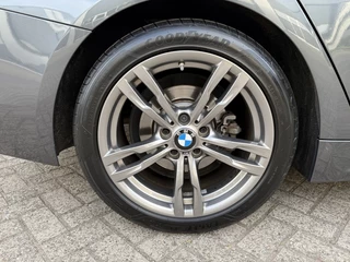 BMW 4 Serie BMW 4 Serie Gran Coupé 420i Cent Hi Exec M-sport NAP Pano HUD 360 Dealer OH dode hoek - afbeelding nr 4