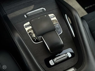Mercedes-Benz GLE Mercedes-Benz GLE-klasse 300 d 4MATIC AMG Panoramadak Trekhaak Luchtvering Rondomzicht Camera - afbeelding nr 18