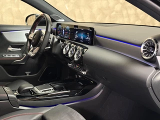 Mercedes-Benz A-Klasse Mercedes-Benz A-klasse AMG 35 4MATIC Aero pakket | Pano | Burmester | keyless | camera | Memory seats - afbeelding nr 13