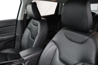 Jeep Compass Jeep Compass 4xe 240 Plug-in Hybrid Electric S | Leder |  Stoel & stuurverwarming | Adaptive cruise | Carplay | Camera | Navigatie | Keyless - afbeelding nr 9
