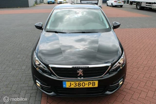 Peugeot 308 Peugeot 308 1.2 PureTech Blue Lease Executive, Trekhaak, Pano, voor/achter Pdc + Camera, App connect, Cruise, Navi, Clima, Donker glas. - afbeelding nr 16