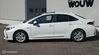 Toyota Corolla Toyota Corolla 1.8 Hybrid Navigatie | Adapt. Cruise Contr | Schuif-kanteldak | PDC V+A - afbeelding nr 4