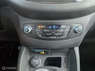 Ford Tourneo Courier Ford Tourneo Courier 1.0 Titanium#FULL OPTIONS|Milieu-zone vriendelijk - afbeelding nr 15