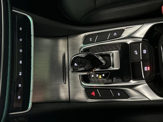 MG EHS MG EHS 1.5 TGDI Luxury | Panoramadak | Plug-in Hybrid | Leder | 360* Camera | Carplay - afbeelding nr 17