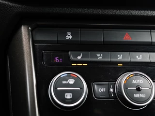 Volkswagen T-Roc Volkswagen T-Roc 1.5 TSI Sport CarPlay Camera Cruise - afbeelding nr 34