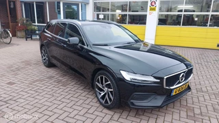 Volvo V60 Volvo V60 2.0 T4 Momentum - afbeelding nr 1