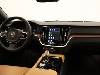 Volvo V60 Volvo V60 T6 PLUG-IN HYBRID ULTRA DARK MASSAGE STOELEN BOWERS&WILKINS TREK - afbeelding nr 33