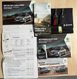 Škoda Superb Skoda Superb Combi 2.0 TDI Laurin & Klement Pano 190pk DSG - afbeelding nr 24