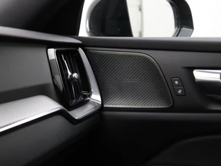 Volvo V60 Volvo V60 T6 PLUG-IN HYBRID R-DESIGN SCHUIFDAK 360GR CAM HARMAN KARDON ACC - afbeelding nr 23