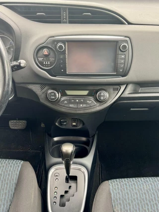 Toyota Yaris Toyota Yaris 1.5 Hybrid Aspiration  Automaat (Clima/Camera) - afbeelding nr 18