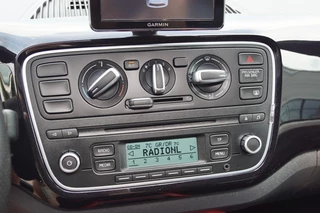 Škoda Citigo Škoda Citigo 1.0 Greentech 75pk Monte Carlo / Panoramaschuifdak / Navi / Bluetooth - afbeelding nr 18