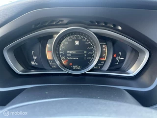 Volvo V40 Volvo V40 Cross Country 2.0 T3|Navigatie|Bluetooth|Parkeersensoren|Digitaal instrumentenpaneel - afbeelding nr 35