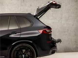 BMW X5 395Pk Automaat (SKYLOUNGE PANORAMADAK, ALCANTARA HEMELBEKLEDING, M PAKKET, LUCHTVERING, APPLE CARPLAY, COMFORT ZETELS, LASER LED, ADAPTIVE CRUISE, HARMAN/KARDON, STUUR/STOELVERWARMING, NIEUWS - afbeelding nr 32