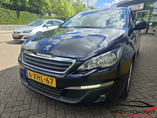 Peugeot 308 Peugeot 308 SW 1.2 PureTech Blue Lease Executive - afbeelding nr 2