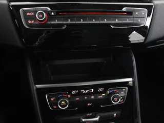 BMW 2 Serie BMW 2-serie Active Tourer 218i Executive | Navigatie | Climate control |  Parkeerhulp | Bluetooth | Cruise control | LED - afbeelding nr 24
