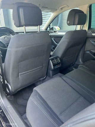Volkswagen Passat Volkswagen Passat Variant 2.0 TDI Business Edition - afbeelding nr 33