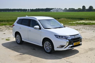 Mitsubishi Outlander Mitsubishi Outlander 2.4 PHEV Intense - afbeelding nr 3